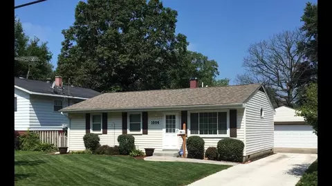 1006 E Oak St, Griffith, IN 46319 photo 1