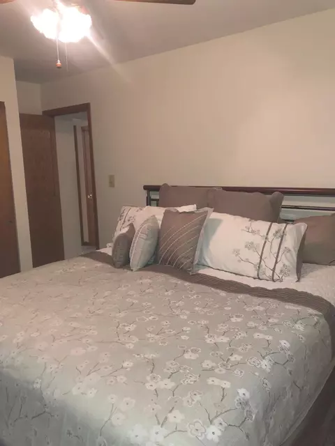 1006 E Oak St, Griffith, IN 46319 photo 17