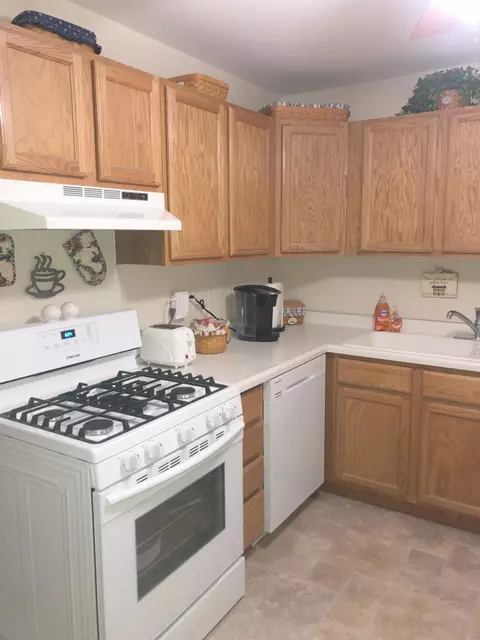 1006 E Oak St, Griffith, IN 46319 photo 7
