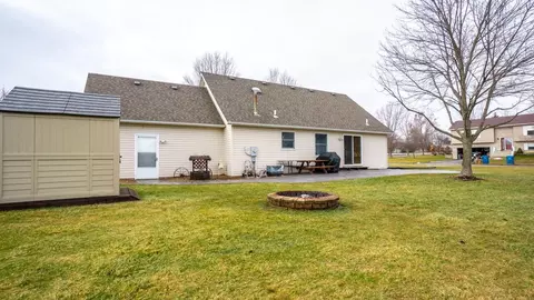 12341 Brookside Dr, Crown Point, IN 46307 photo 32