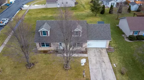 12341 Brookside Dr, Crown Point, IN 46307 photo 3