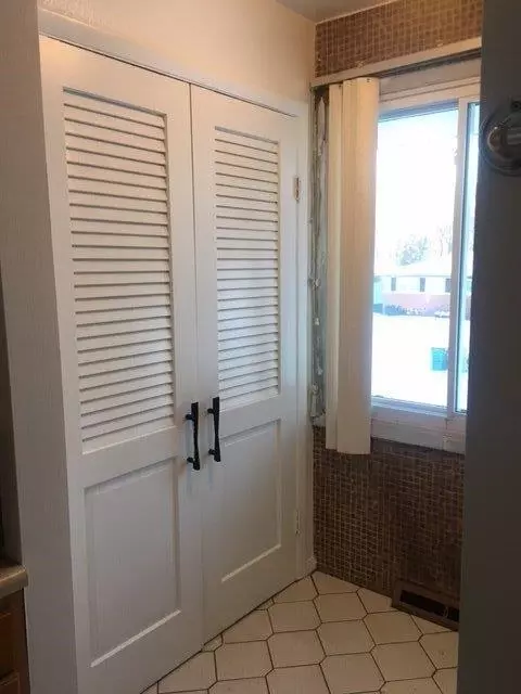 8321 Hickory Ave, Gary, IN 46403 photo 11