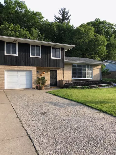 8321 Hickory Ave, Gary, IN 46403 photo 1
