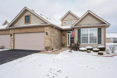 965 Rockwell Ln, Dyer, IN 46311 photo 1