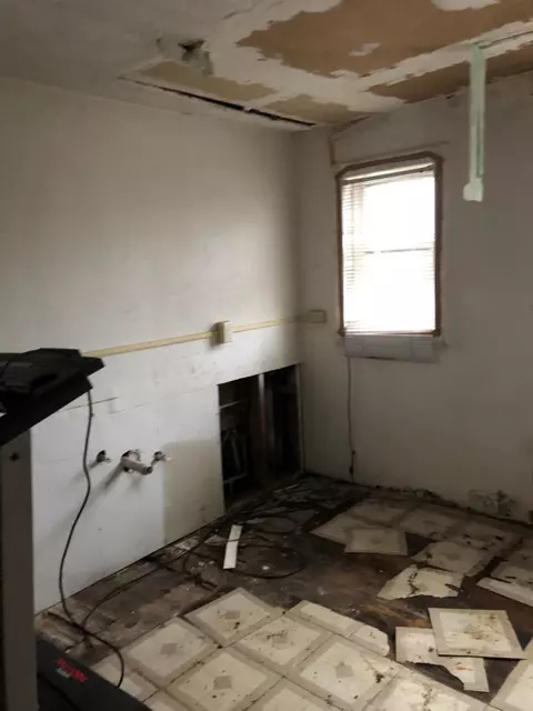 2854 King St, Gary, IN 46406 photo 17