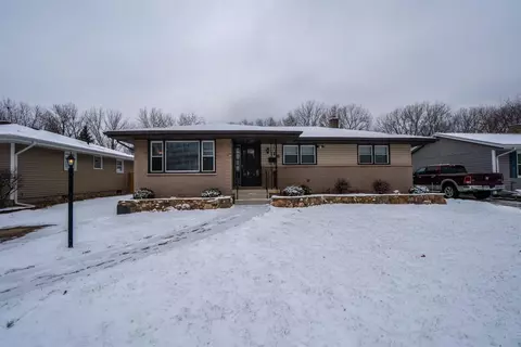 16 Timrick Dr, Munster, IN 46321 photo 1