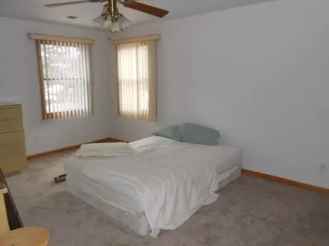 985 Cedar Dr, Crown Point, IN 46307 photo 6