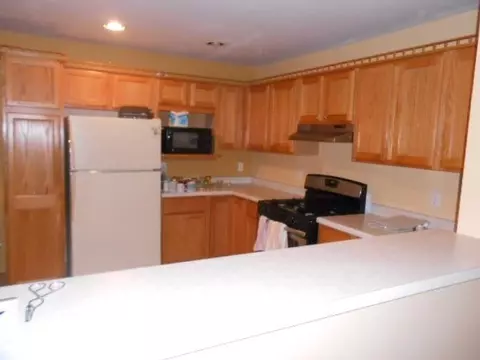 985 Cedar Dr, Crown Point, IN 46307 photo 5