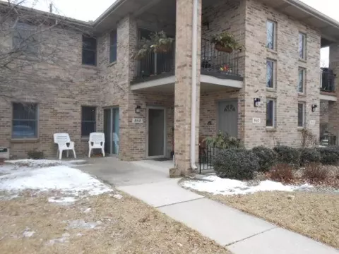 985 Cedar Dr, Crown Point, IN 46307 photo 1