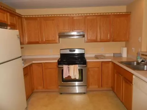 985 Cedar Dr, Crown Point, IN 46307 photo 4