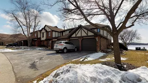 5015 Spinnaker Ln #D, Crown Point, IN 46307 photo 4