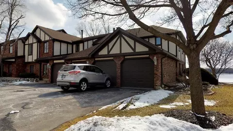 5015 Spinnaker Ln #D, Crown Point, IN 46307 photo 3