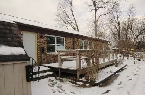 506 E Clark St, Crown Point, IN 46307 photo 2