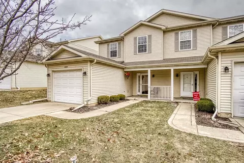 1233 Fox Hollow Dr, Porter, IN 46304 photo 1