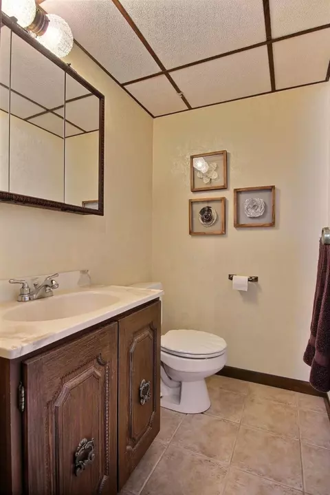 610 E Ash St, Griffith, IN 46319 photo 11