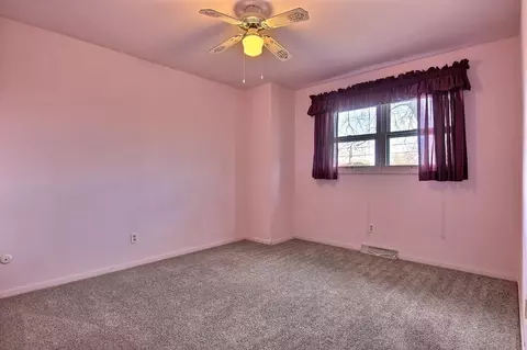 610 E Ash St, Griffith, IN 46319 photo 10