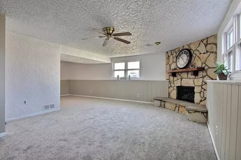 610 E Ash St, Griffith, IN 46319 photo 5