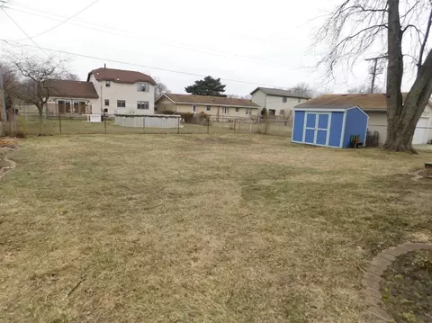 609 E Pine Pl, Griffith, IN 46319 photo 6