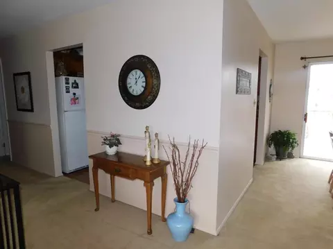 609 E Pine Pl, Griffith, IN 46319 photo 11