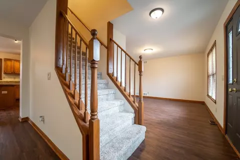 1707 Norwood Dr, Griffith, IN 46319 photo 2