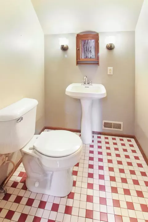 2017 Elm St, Griffith, IN 46319 photo 11