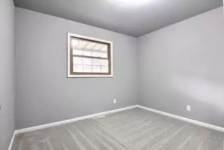 1117 N Wheeler St, Griffith, IN 46319 photo 16