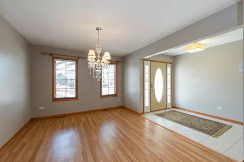 511 Austgen Pl, Dyer, IN 46311 photo 4