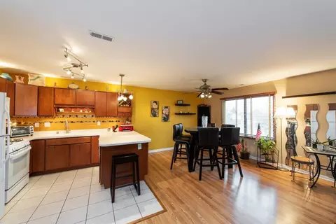 1359 Brookside Dr #A2, Munster, IN 46321 photo 4