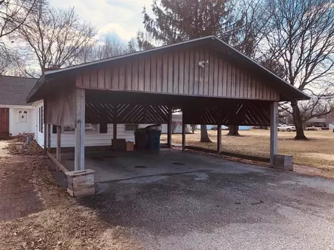 413 E Main St, Brook, IN 47922 photo 47