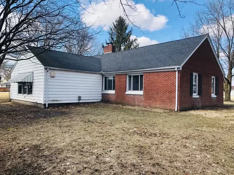413 E Main St, Brook, IN 47922 photo 4