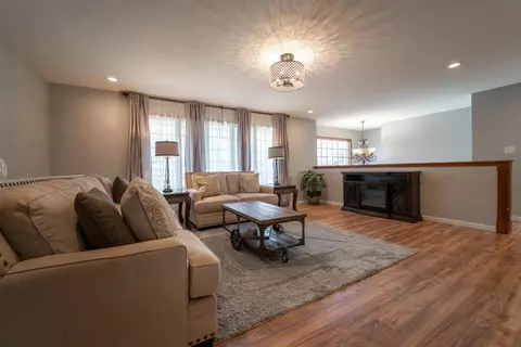 1516 E Valley Pl, Dyer, IN 46311 photo 6