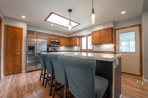 1516 E Valley Pl, Dyer, IN 46311 photo 8