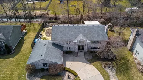 1516 E Valley Pl, Dyer, IN 46311 photo 2
