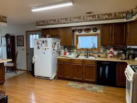 1340 S 1000, Knox, IN 46534 photo 5