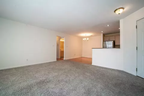 2721 Georgetowne Dr #A2, Highland, IN 46322 photo 4