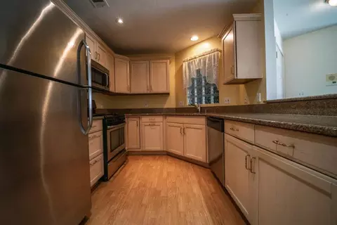 2721 Georgetowne Dr #A2, Highland, IN 46322 photo 10