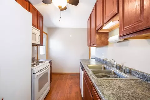 620 James Pl, Griffith, IN 46319 photo 5