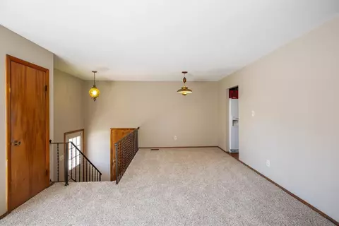 620 James Pl, Griffith, IN 46319 photo 7