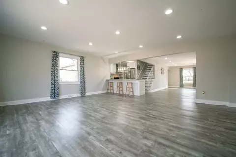 249 Walnut Ln, Crown Point, IN 46307 photo 7