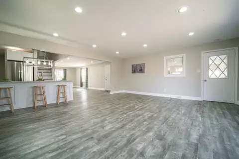 249 Walnut Ln, Crown Point, IN 46307 photo 6