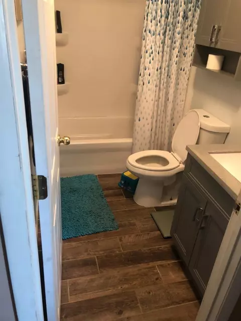 516 E Dahlgren St, Crown Point, IN 46307 photo 5