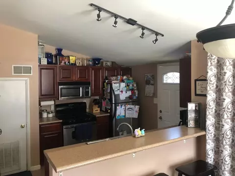 516 E Dahlgren St, Crown Point, IN 46307 photo 3