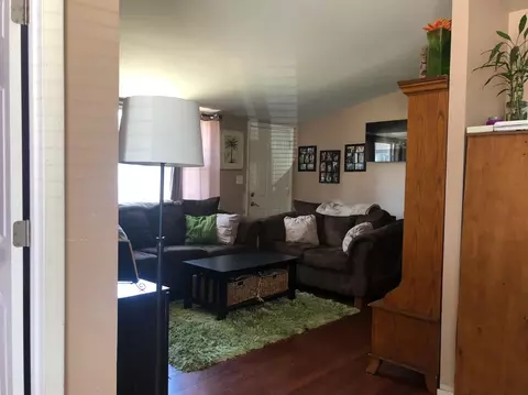 516 E Dahlgren St, Crown Point, IN 46307 photo 2