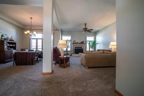 1244 Meadowbrook Dr, Crown Point, IN 46307 photo 2
