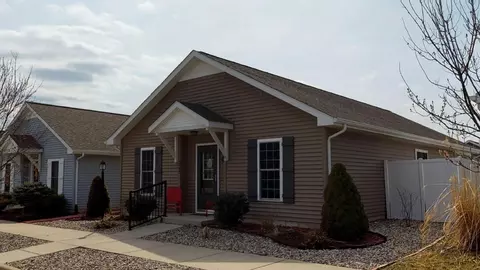 3805 Windslow Dr, Valparaiso, IN 46383 photo 2