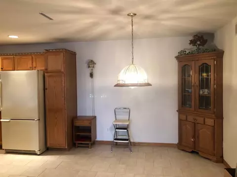 1347 Wright Dr, Crown Point, IN 46307 photo 4