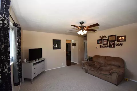 446 E Decker Dr, Winamac, IN 46996 photo 8