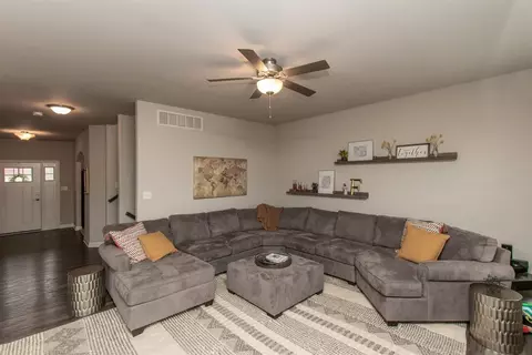 205 Talon Dr, Valparaiso, IN 46385 photo 6