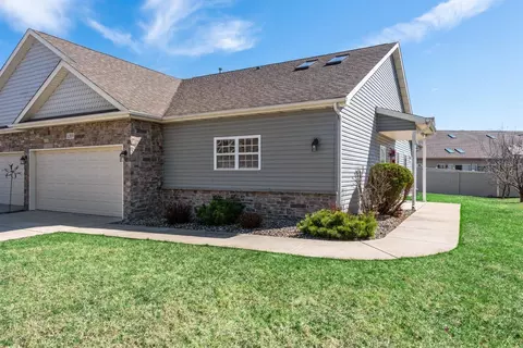 1209 Sawgrass Dr, Griffith, IN 46319 photo 1