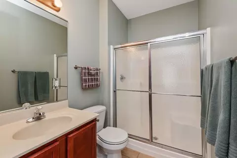 1209 Sawgrass Dr, Griffith, IN 46319 photo 8